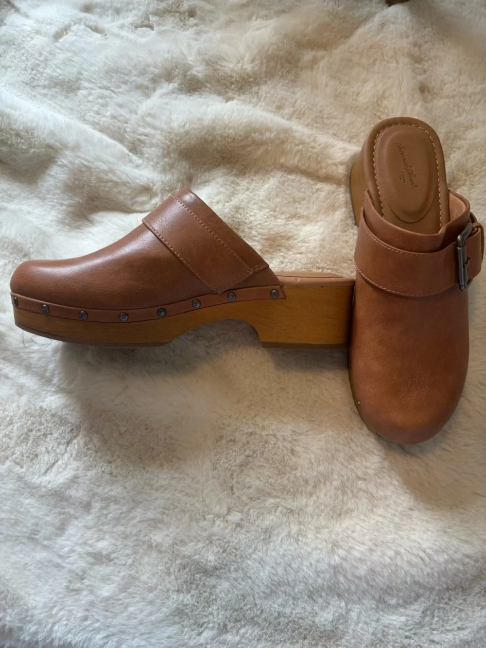 Comfort-Fit Brown Leather Mule Clogs with Buckle - Picture 4 of 6